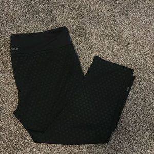 Under Armour 3/4 leggings.